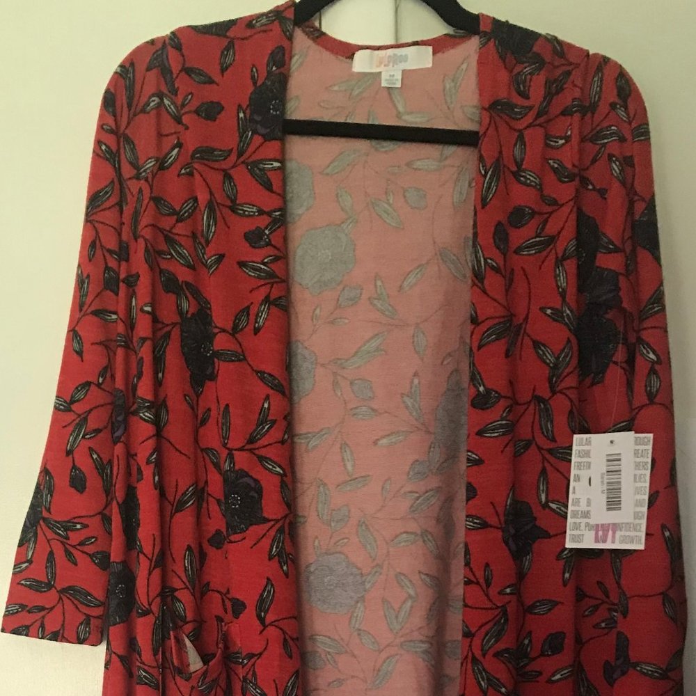 Lularoe M Sarah Duster Sweater Red Floral NWT